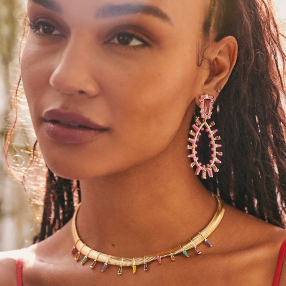 Kendra Scott Stunning Kelsey Gold Statement Earrings in Pink Mix Pouch Gift Box - Picture 8 of 13